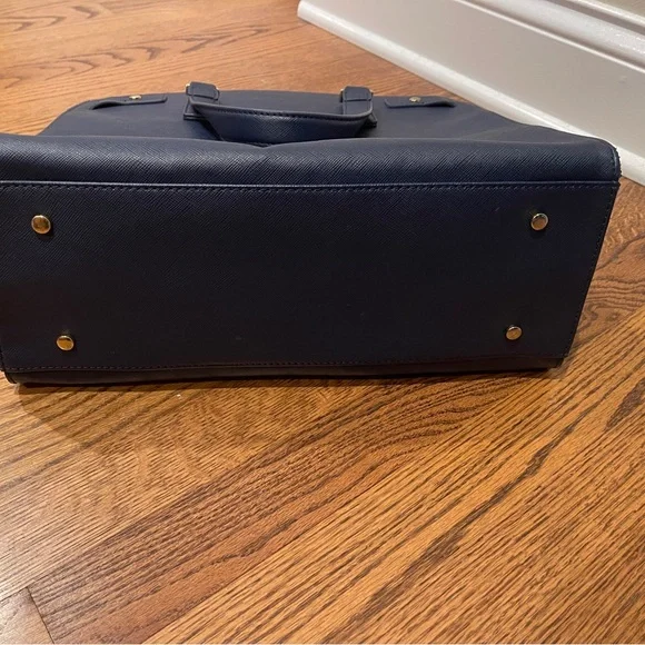 White House Black Market Navy Tote with Gold-Tone Hardware - Picture 4 of 9